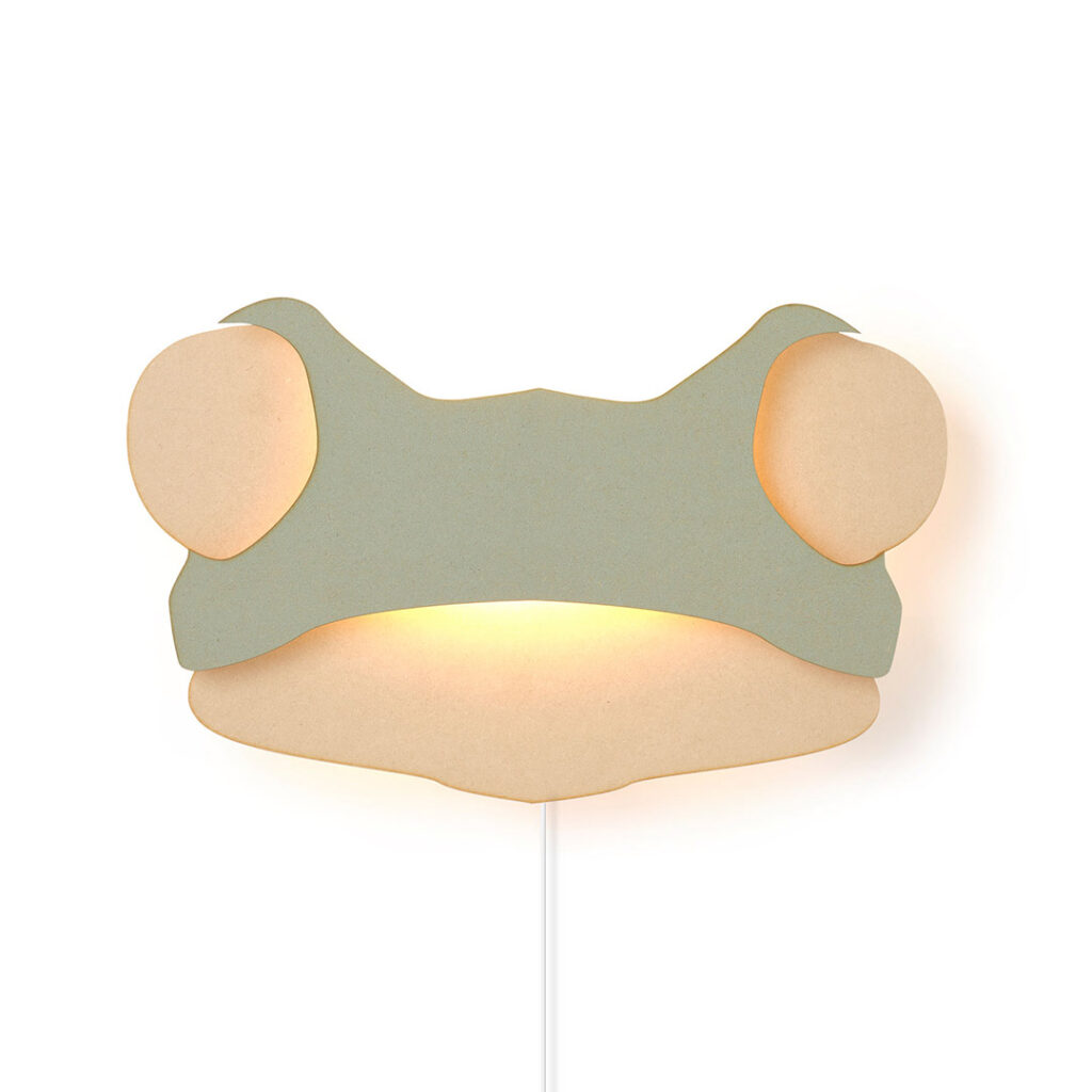 Frog wall lamp